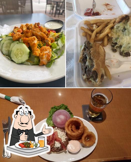 J J Muggs Stadium Grill, 1203 Town Center Dr in Jupiter Restaurant