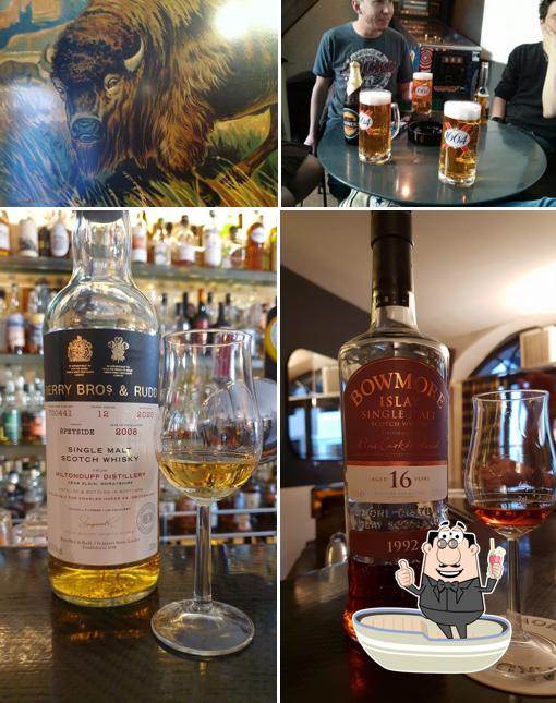 Whiskies Hors Standards serve alcolici