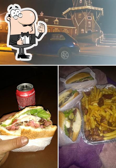 See the picture of Tremendão Lanches