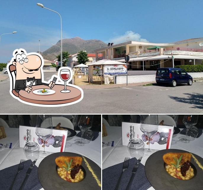Pizzeria Calyps (ex Sombrero) si caratterizza per la cibo e esterno