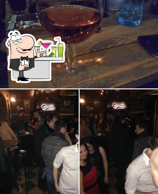 Voici l’image affichant la comptoir de bar et intérieur sur Pub Ugly Duck