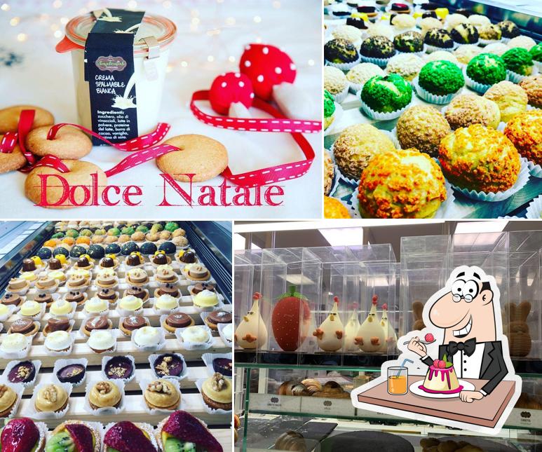 Semplicemente Pasticceria offre un'ampia varietà di dolci