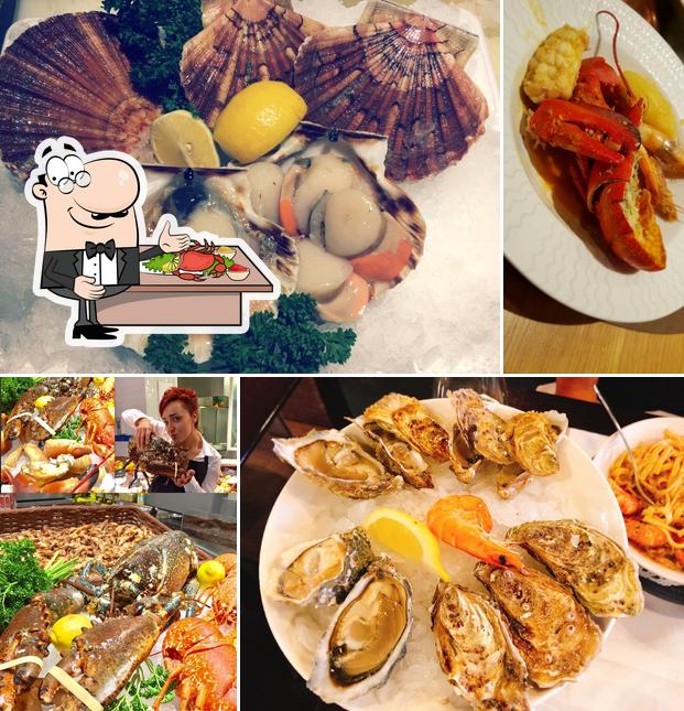 Order seafood at Perard Traditions