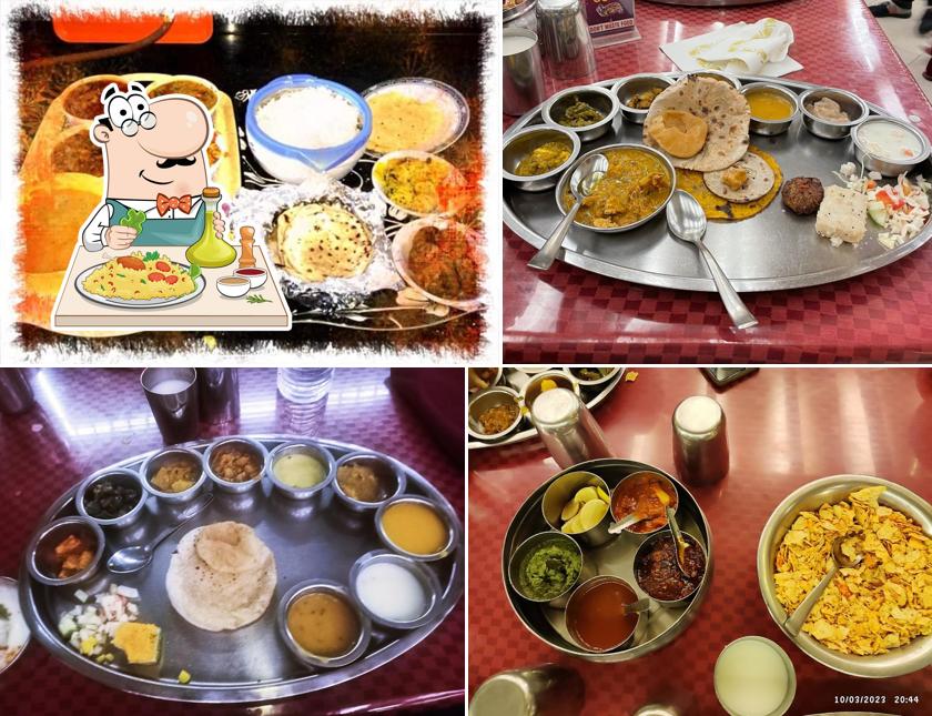 Meals at Kansar-Gujarati Thali