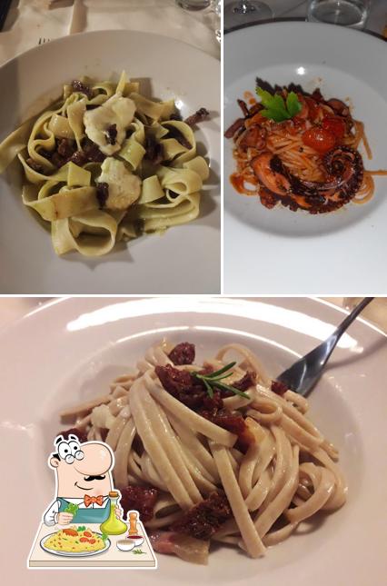 Tagliatelle al Osteria del Centro
