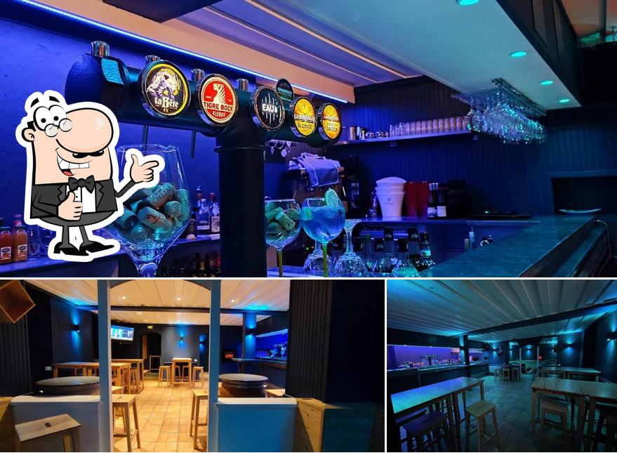 Regarder l'image de Bar tapas Blue Lemon