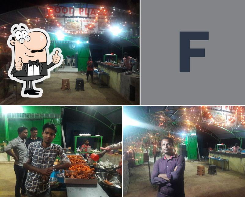 Food Plaza