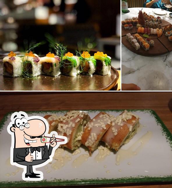 A J Contemporary Japanese Restaurant, puoi provare il sushi