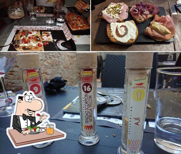 Cibo al Pizzeria Mattarello 22