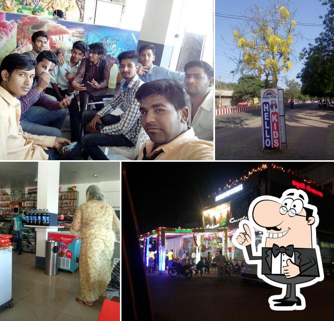 Ratan Bakery & Sweets