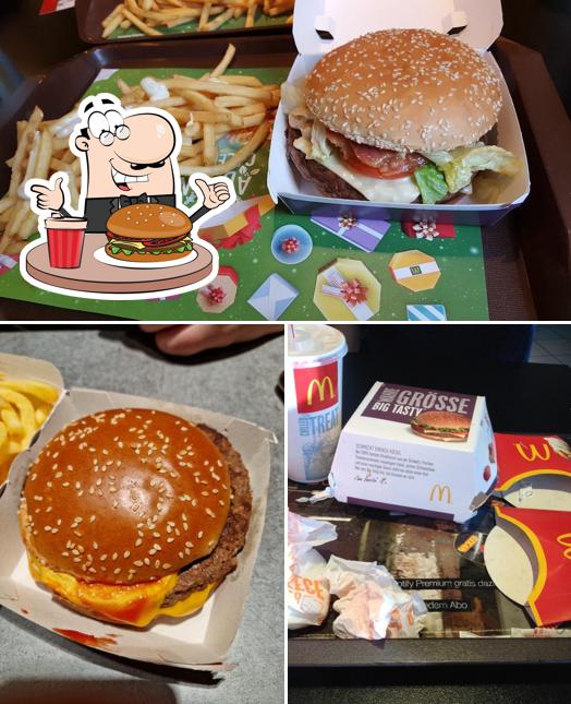 Ordina un hamburger a McDonald’s