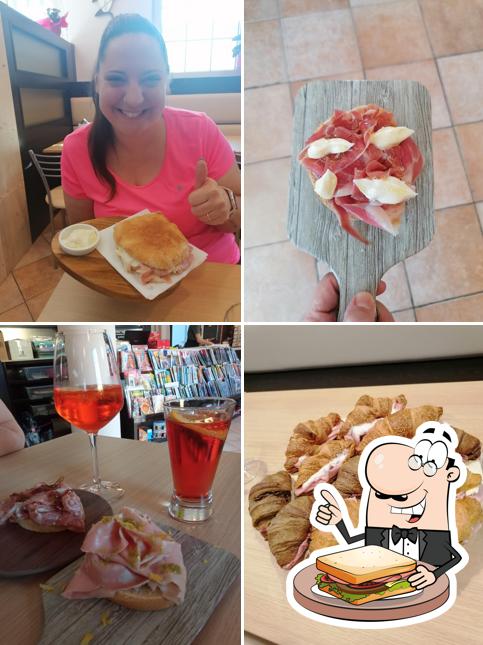 Toast al formaggio al Ettore & CO