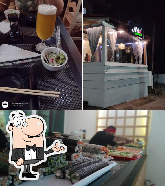 Entre diversos coisas, interior e cerveja podem ser encontrados no Neko Sushi Restaurante de Comida Japonesa em Canela - RS