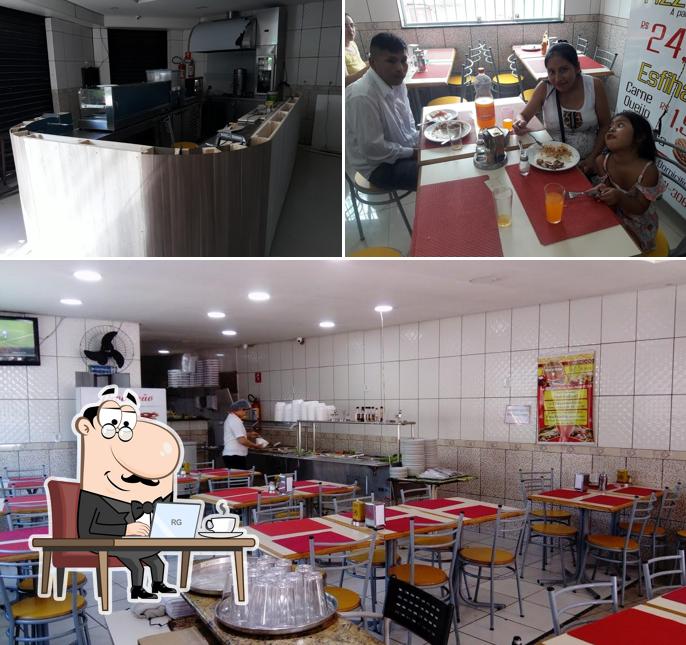 O interior do Lanchonete e Pizzaria Show da Penha