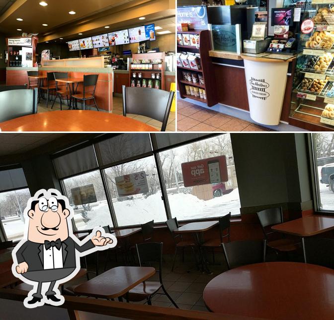 L'intérieur de Tim Hortons