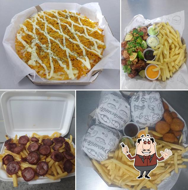 Platos en Hambúrgueria JJ Burger Oficial