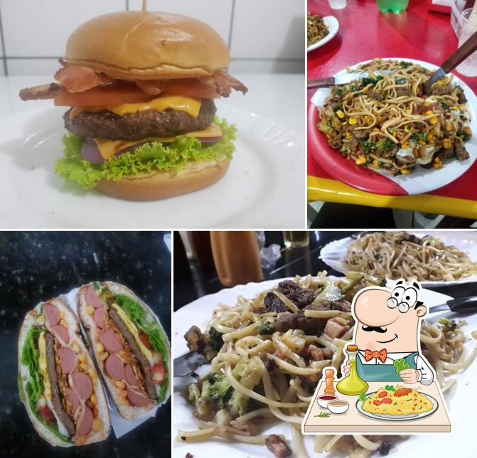 Mac Lanches e Macarrão na Chapa