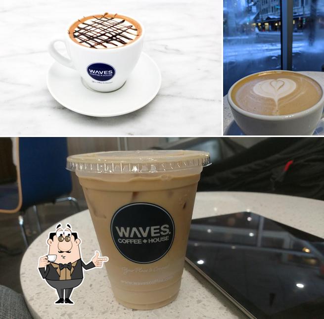 Waves Coffee House - Hastings propose une variété de boissons