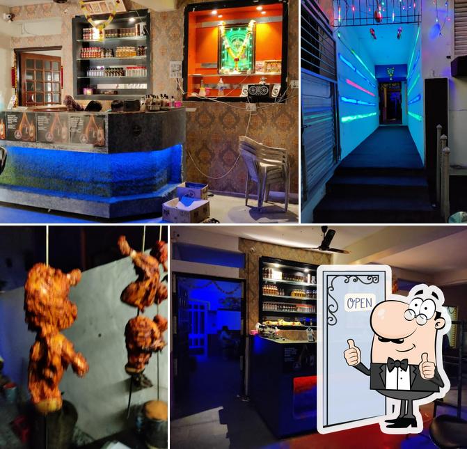 Look at the image of Hotel Saras