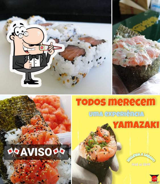 Peça diversas opções de sushi