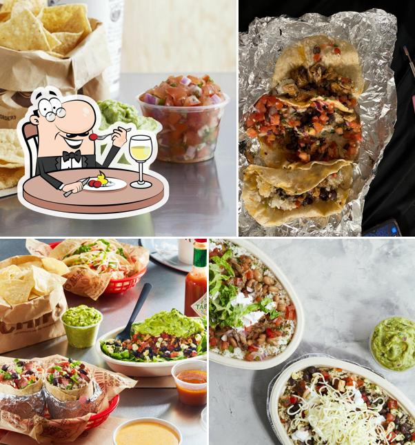 Chipotle Mexican Grill, 2812 W Grand Pkwy N 120 in Katy Restaurant