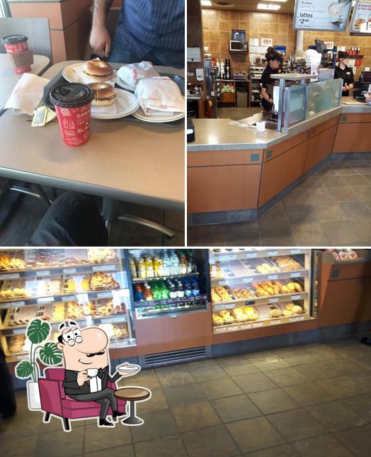 Découvrez l'intérieur de Tim Hortons