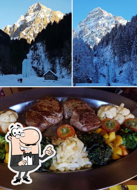 La photo de la extérieur et viande de Restaurant Simmenfälle’s