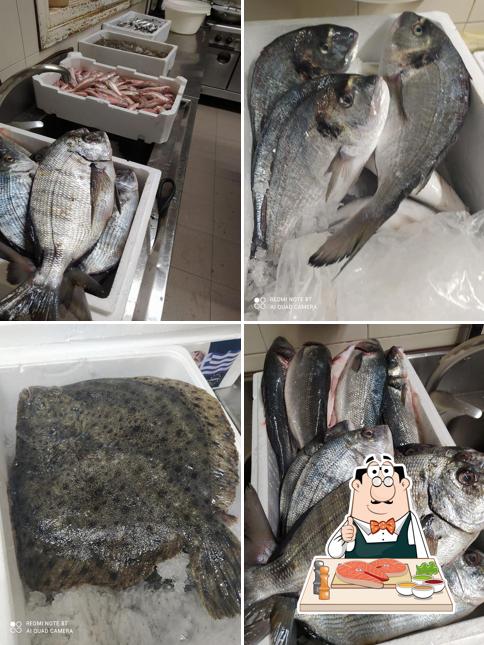 C'è un'ampia scelta di pasti a base di pesce