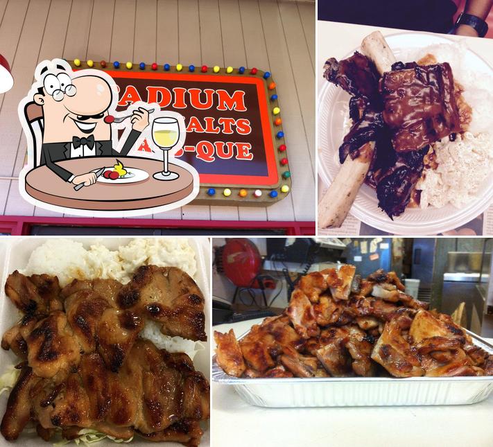 Stadium Giant Malts & BarBQue in Honolulu Restaurant menu and reviews