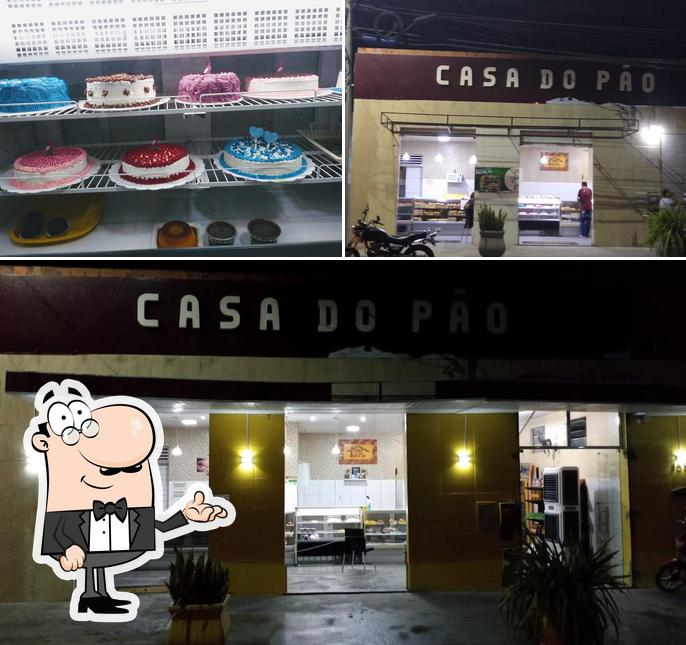 Confira a foto ilustrando interior e sobremesa no Casa do Pão