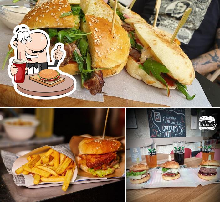 Prueba una hamburguesa en Zbornica burgers and pizza