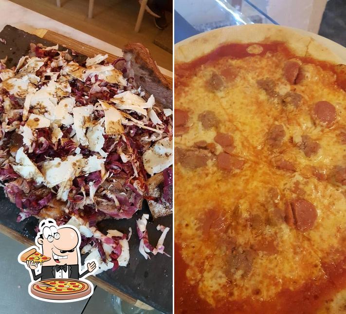 Scegli una pizza a Zone Bistrot