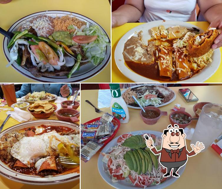 Food at El Sarape Del Valle