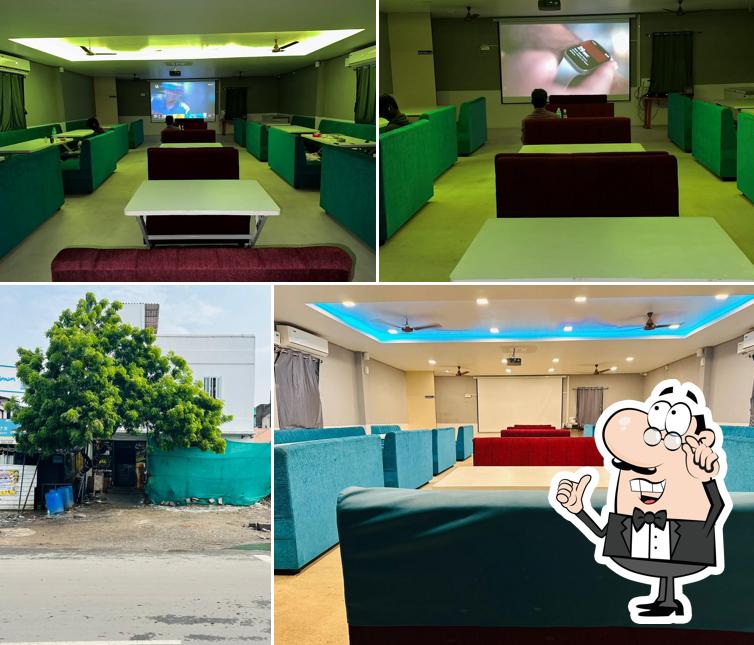 RumYum Hi-Tech A/C Bar