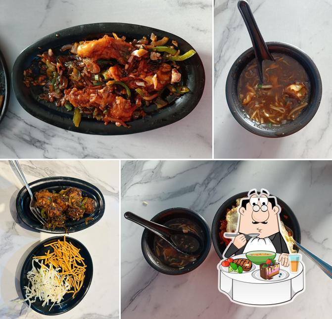 Hot and sour soup at Chinese Hub 04