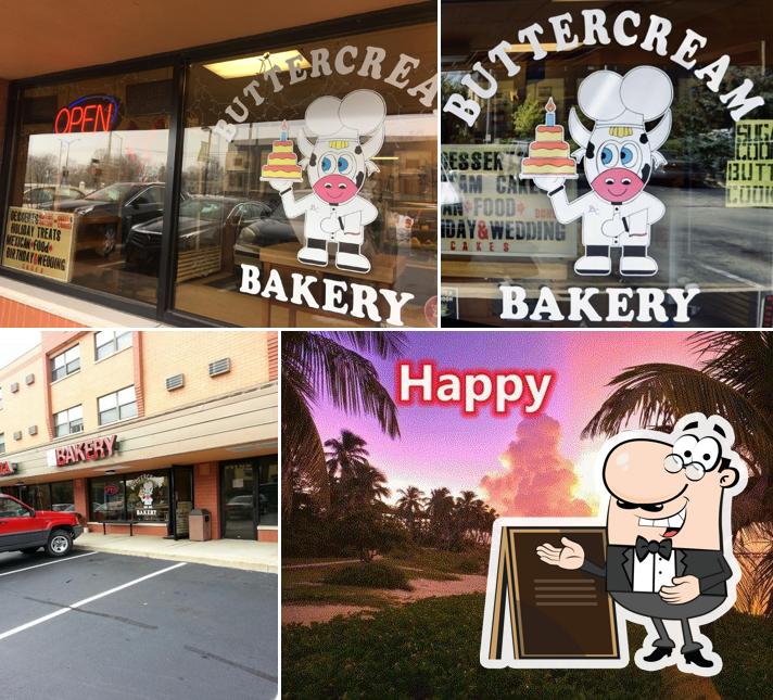 Check out how Buttercream Bakery looks outside