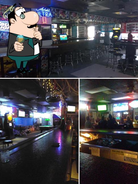 Copper Door Bar, 13818 N 51st Ave in Glendale Restaurant reviews