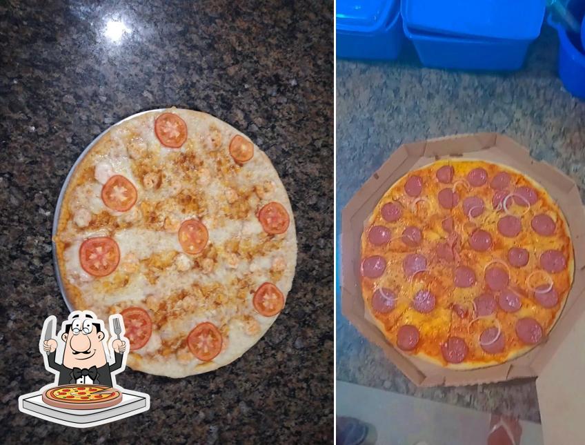 Peça diversos estilos de pizza