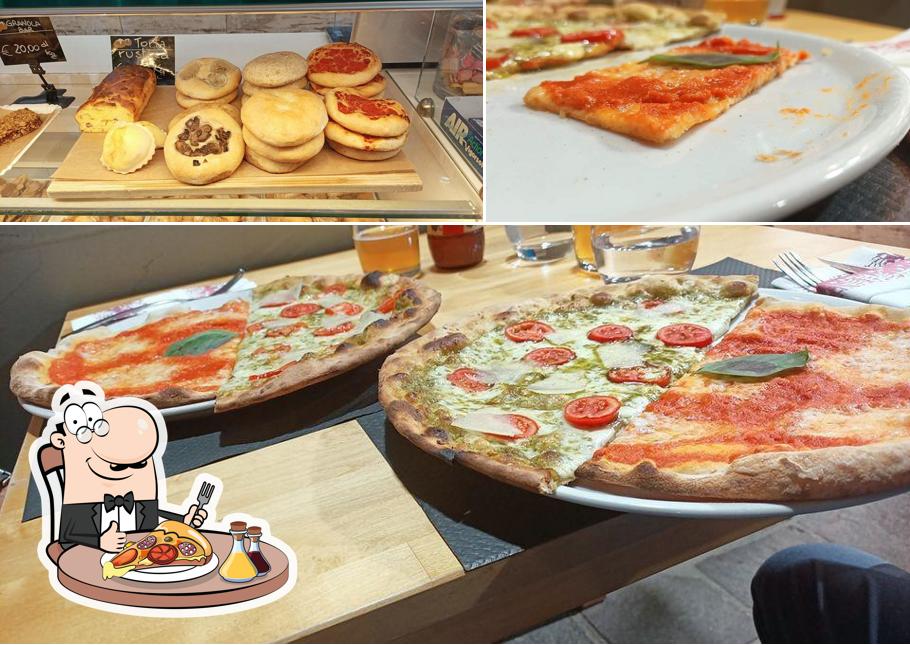 Ordina una pizza a Antica Panetteria Alessandra Pizzeria Caffetteria Bistrot