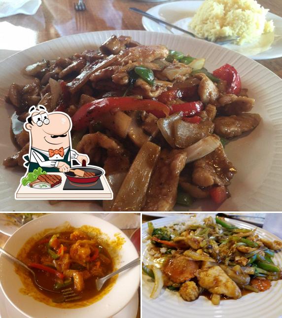 Try out meat dishes at Pearl Bay Thai & Asian