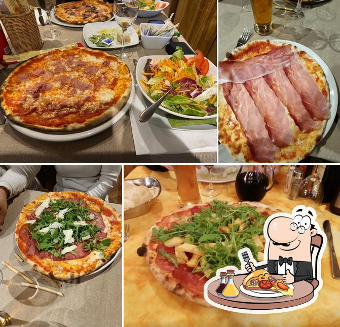 Ordina tra le svariate varianti di pizza