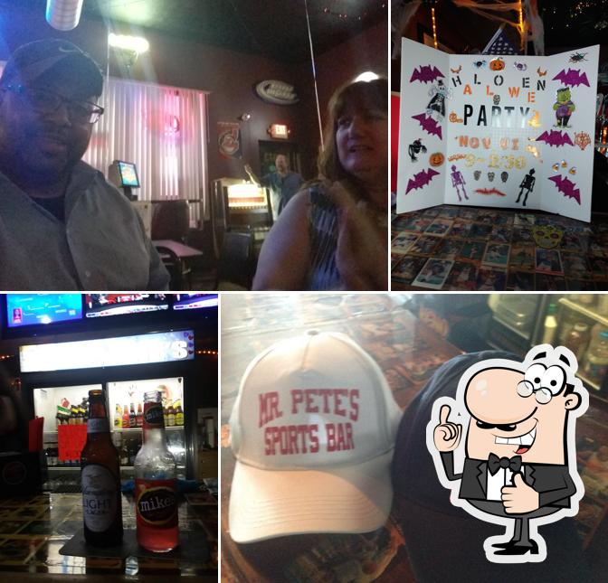 Aquí tienes una foto de Mr.Pete's Sports Bar