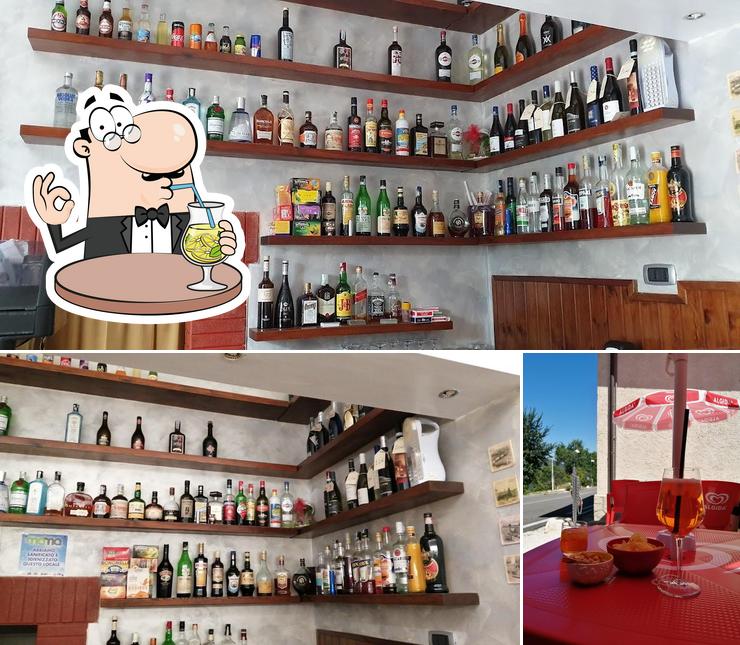 Prenditi un drink dal menu