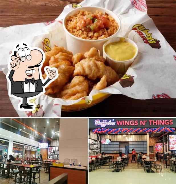 Buffalo's Wings N' Things restaurant, Makati, Nicanor Garcia
