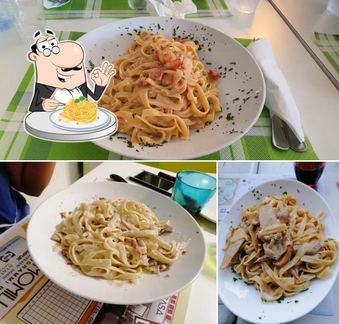 Spaghetti alla carbonara al Montagnola Burger e Restaurant