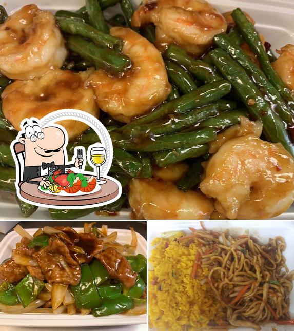 Get seafood at Golden Chinese Gourmet