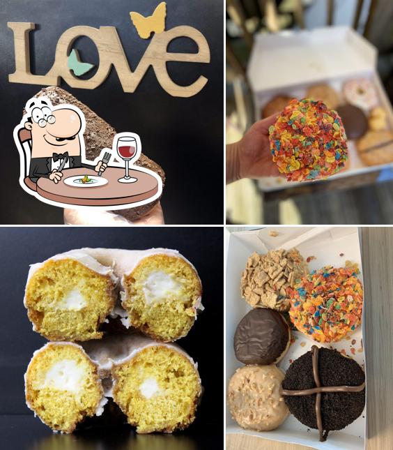 Glaze'n Daze Donuts in Johnston Restaurant menu and reviews