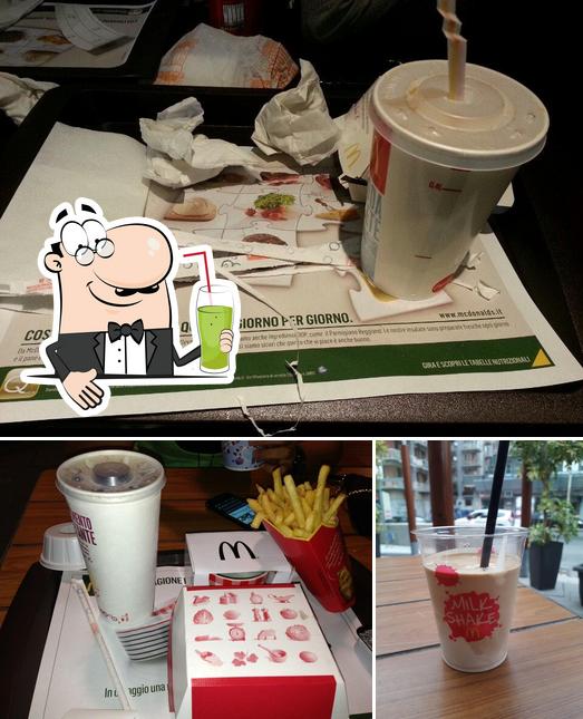 Goditi qualcosa da bere a McDonald's