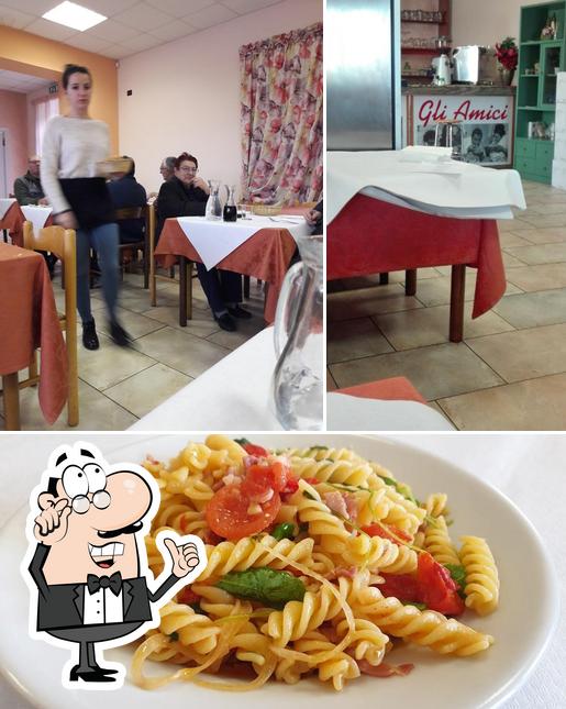 La interni e cibo del ristorante