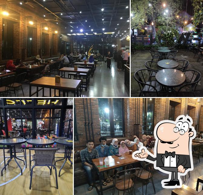SENEWEN TIME cafe, Surabaya Restaurant menu and reviews